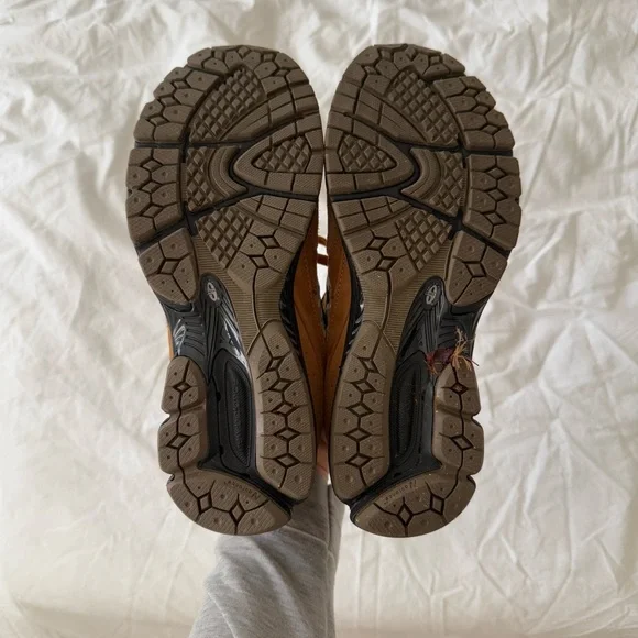 New Balance 2002R - Picture 3 of 4